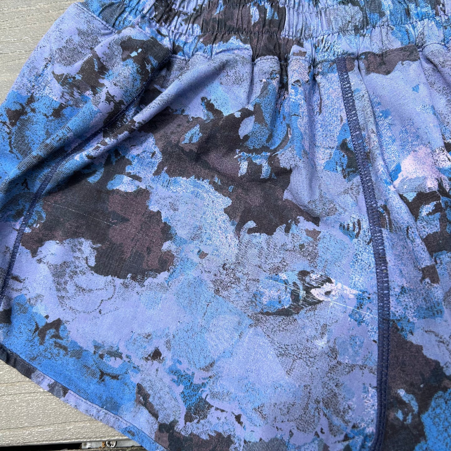 Lululemon Hotty Hot Short II