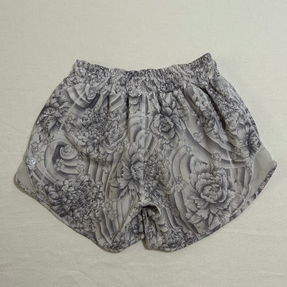Lululemon Hotty Hot Short II