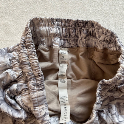 Lululemon Hotty Hot Short II